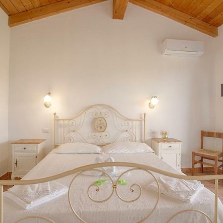 Agriturismo Mieleamaro Villa Olbia Dış mekan fotoğraf