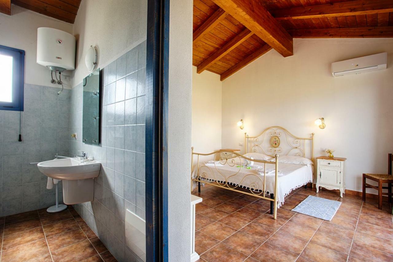 Agriturismo Mieleamaro Villa Olbia Dış mekan fotoğraf