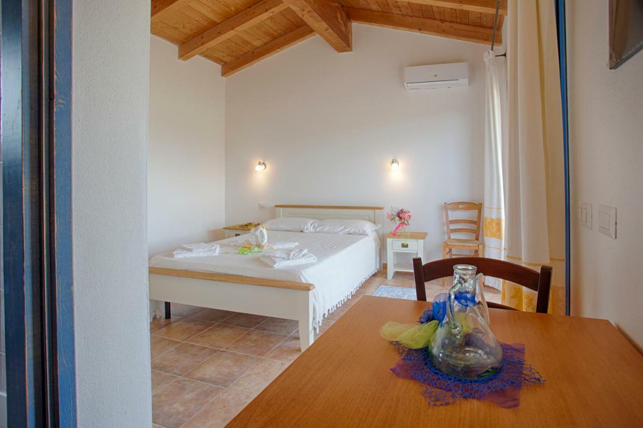 Agriturismo Mieleamaro Villa Olbia Dış mekan fotoğraf